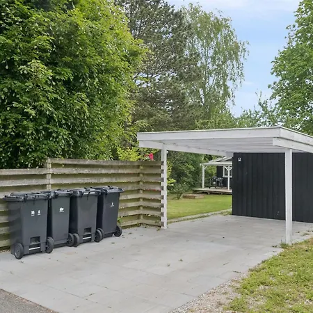 Stig - 1-1km From The Sea By Interhome